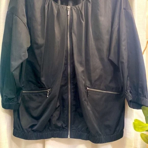 Women’s Black Adrienne Vittadini 100% Polyester Full Zip Jacket Size Medium - Picture 3 of 8